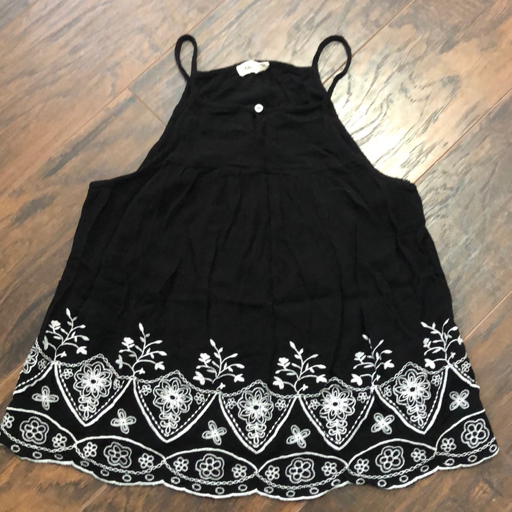 Black flowy Tank top